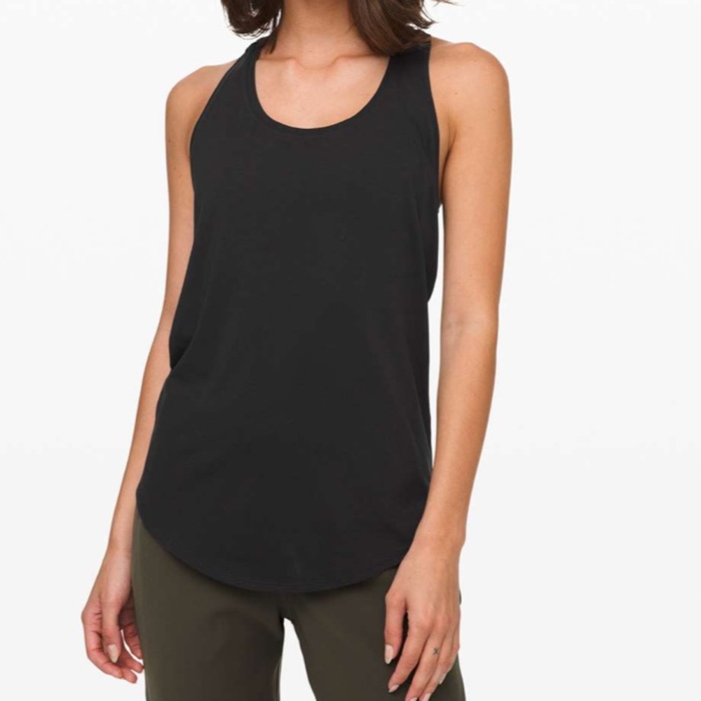 Lululemon Love Black Tank *Pleated size 4